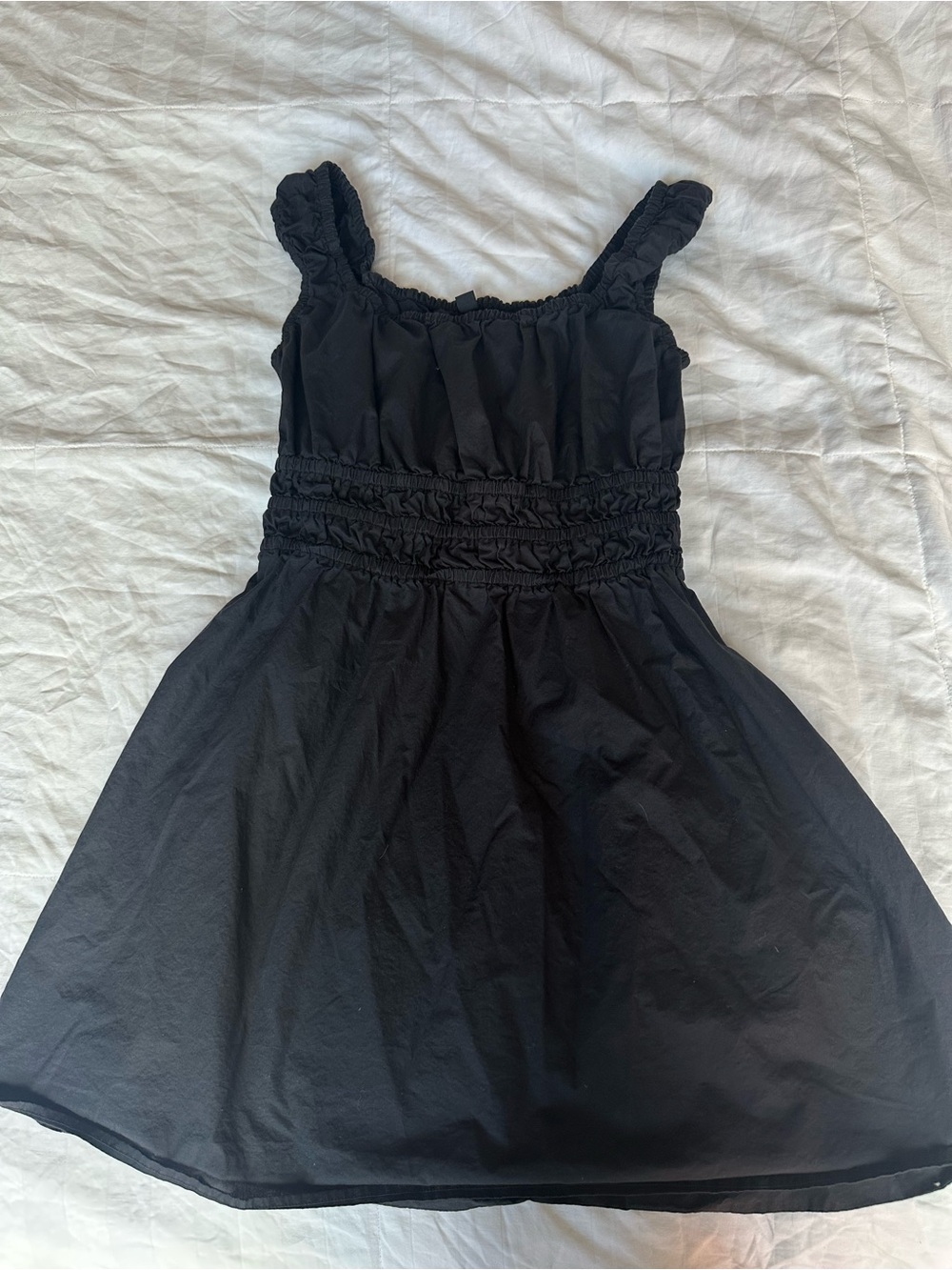 Uniqlo Black Sleeveless Smocked Mini Dress - Picture 2 of 5